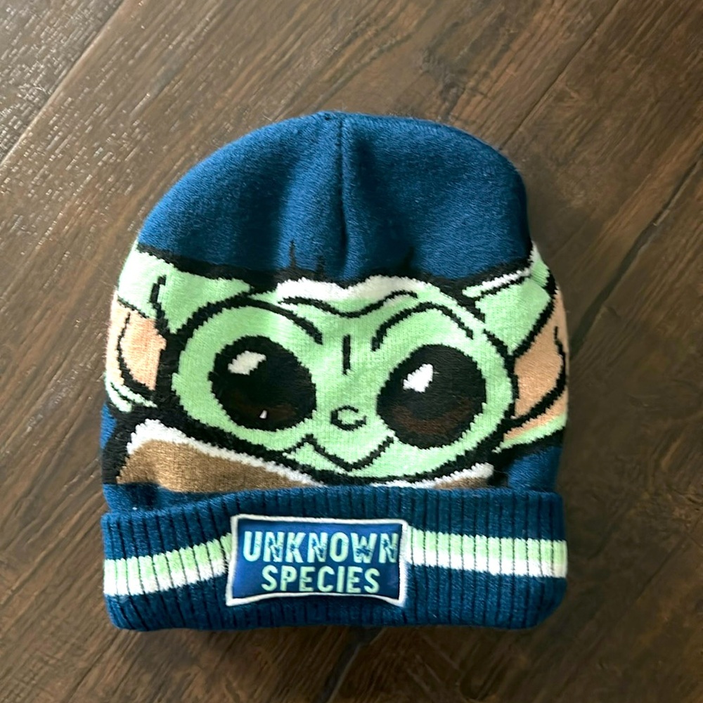 Kids- baby yoga beanie never worn!